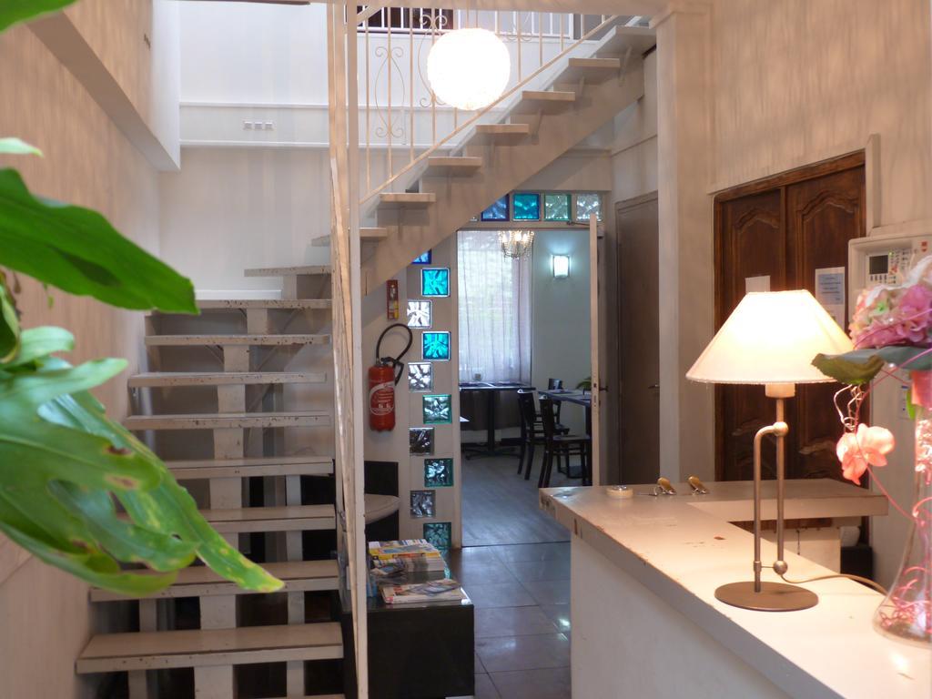 Blue Hotel La Seyne-sur-Mer Bagian luar foto